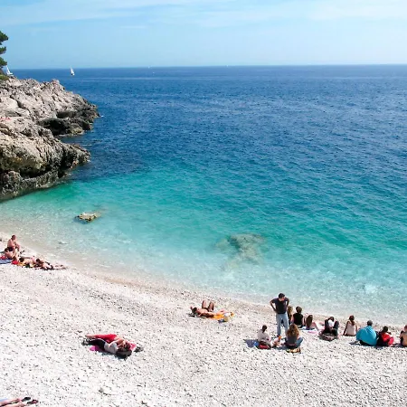 Ruza 1 By Interhome * 풀라