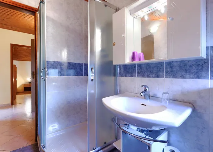 Ruza 1 By Interhome Lejlighed Pula